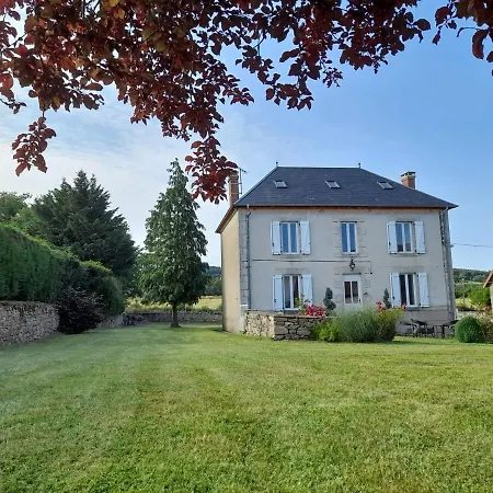 Maison De Maitre Vue Sur Le Puy De Dome Proche D Un * Servant