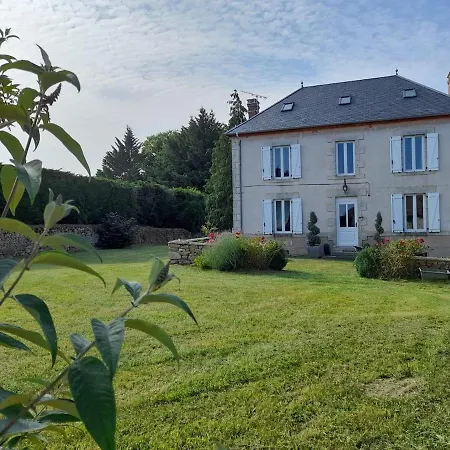 Maison De Maitre Vue Sur Le Puy De Dome Proche D Un
